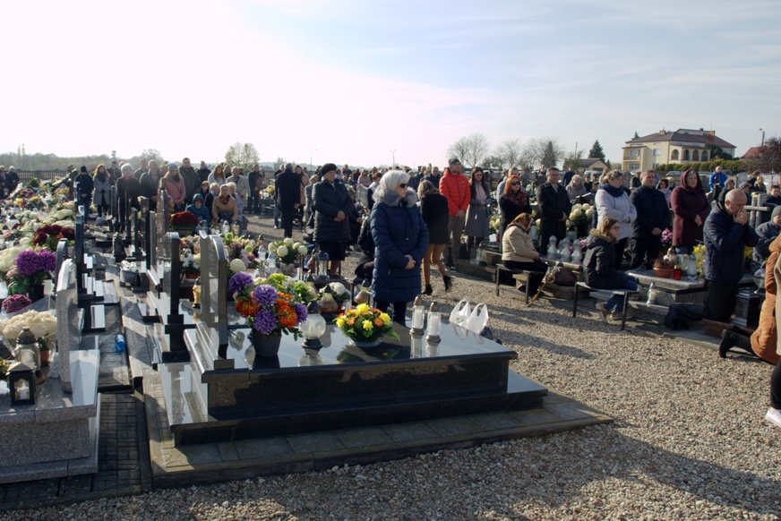 Wszystkich Świętych na cmentarzu w Garbowie - Cukrowni 2019